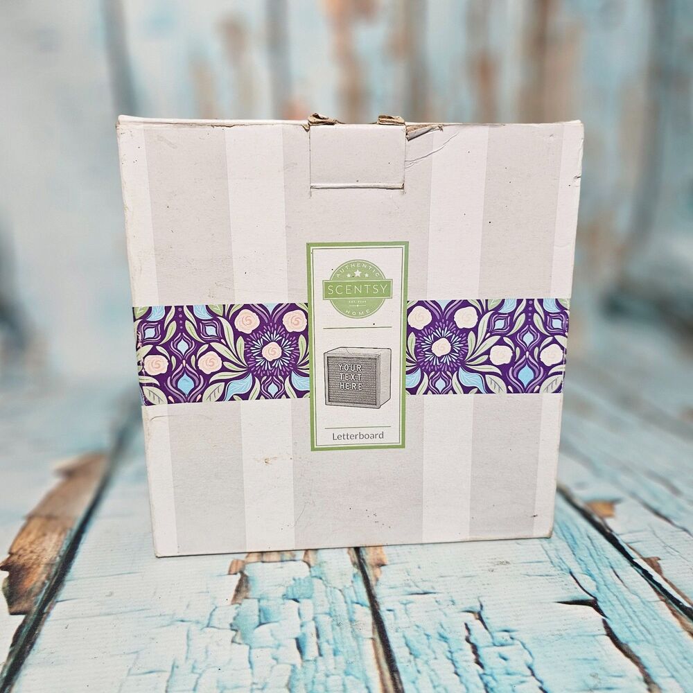 NEW Scentsy Letterboard Warmer White Felt Board Wood Frame Complete w/ Box